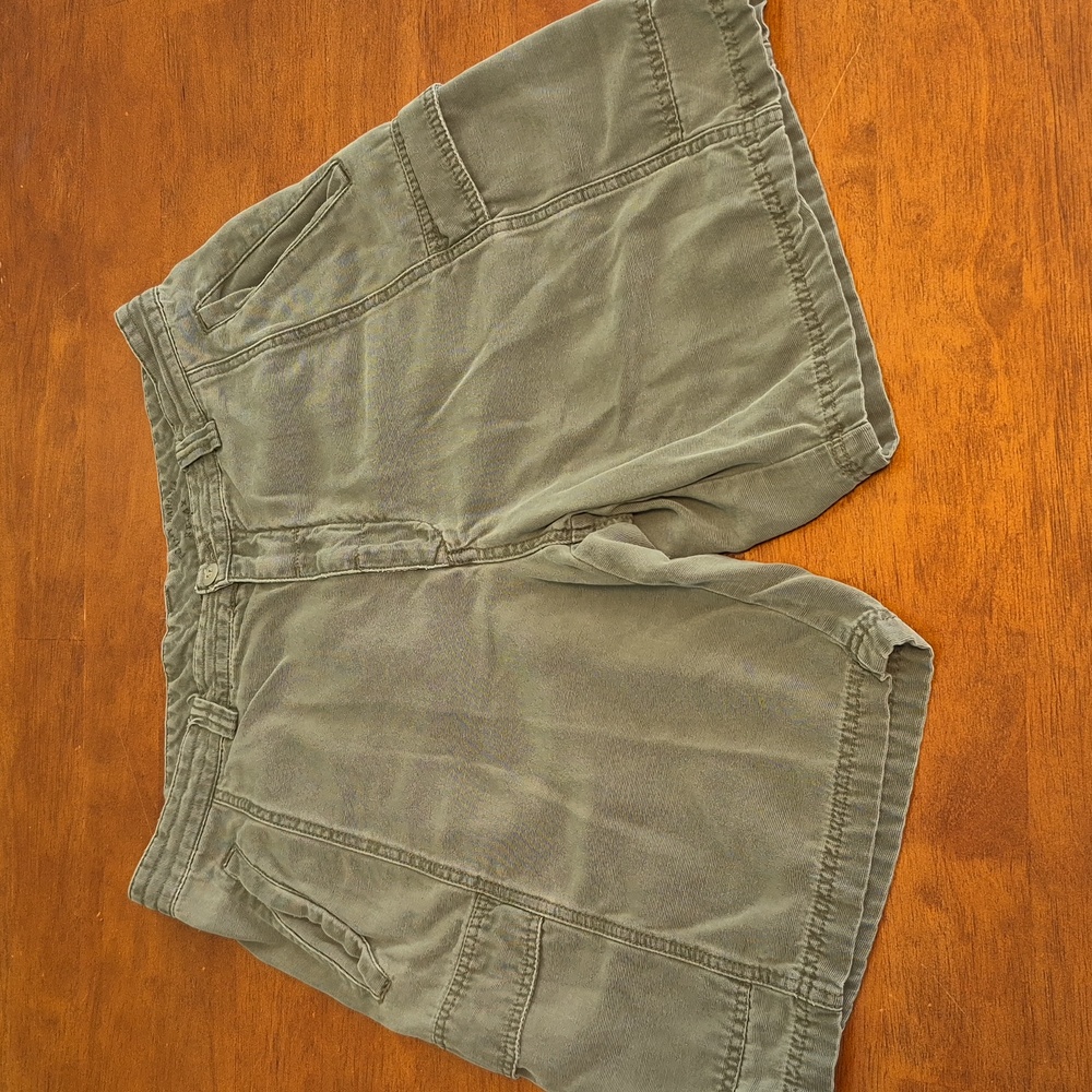 Tommy Bahama Men's Relax Size 36 Olive Green Cargo Shorts